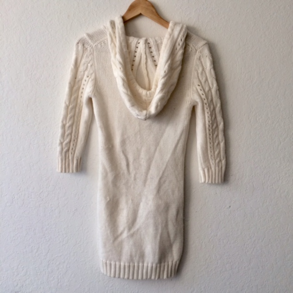 Arizona Knit Long Hooded Sweater With Pompoms - Picture 5 of 5